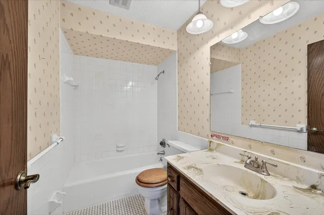 $325,000 | 16550 Yakima Street Northwest, Andover, MN 55304