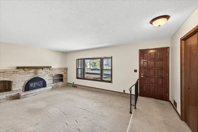 $325,000 | 16550 Yakima Street Northwest, Andover, MN 55304