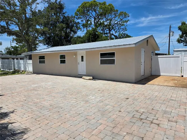 $224,900 | 503 Olive Avenue, Nokomis, FL 34275