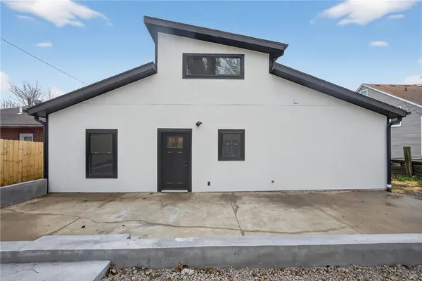 $315,000 | 1215 East South Avenue, Independence, MO 64050