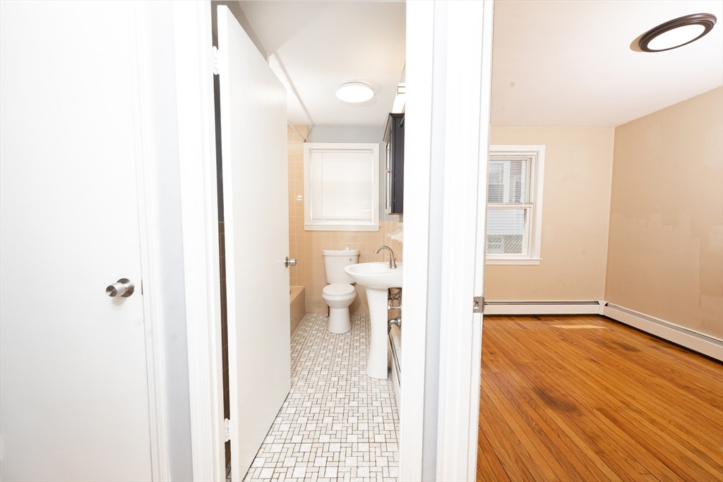 63 Johnson Street, Unit B Pawtucket, RI 02860 - Photo 19 of 26