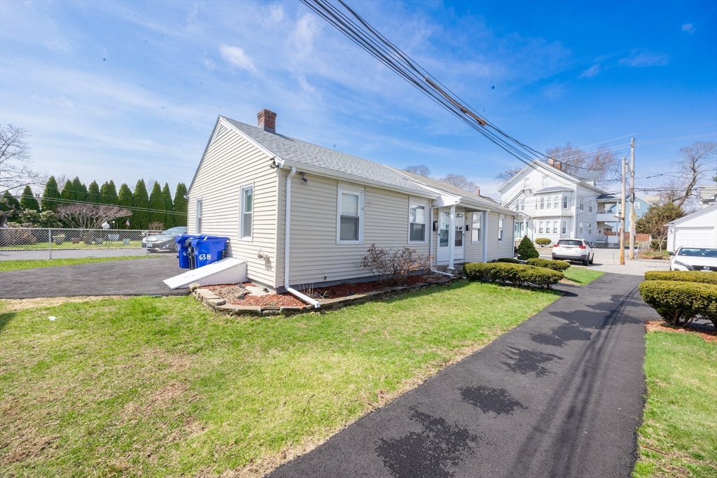 63 Johnson Street, Unit B Pawtucket, RI 02860 - Photo 3 of 26