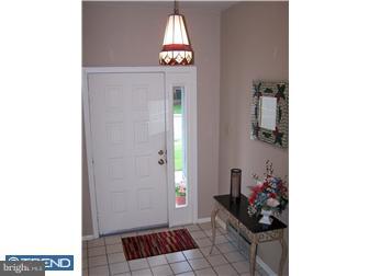 3402 B Chadbury Road Mount Laurel, NJ 08054 - Photo 2 of 11 Foyer