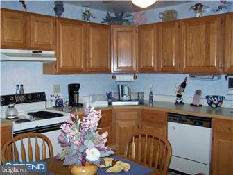 3402 B Chadbury Road Mount Laurel, NJ 08054 - Photo 6 of 11 Kitchen