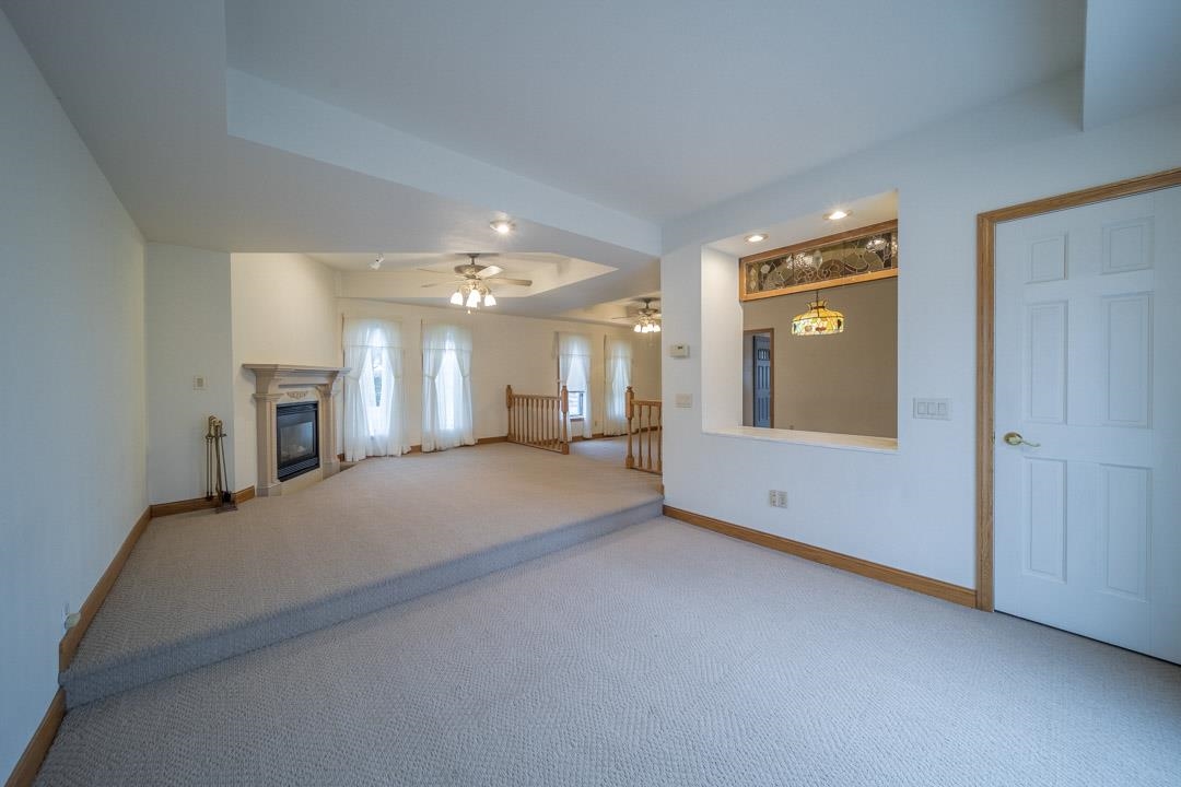 1431 Highway 75 Freeport, IL 61032 - Photo 31 of 34 a view of a livingroom and a fireplace