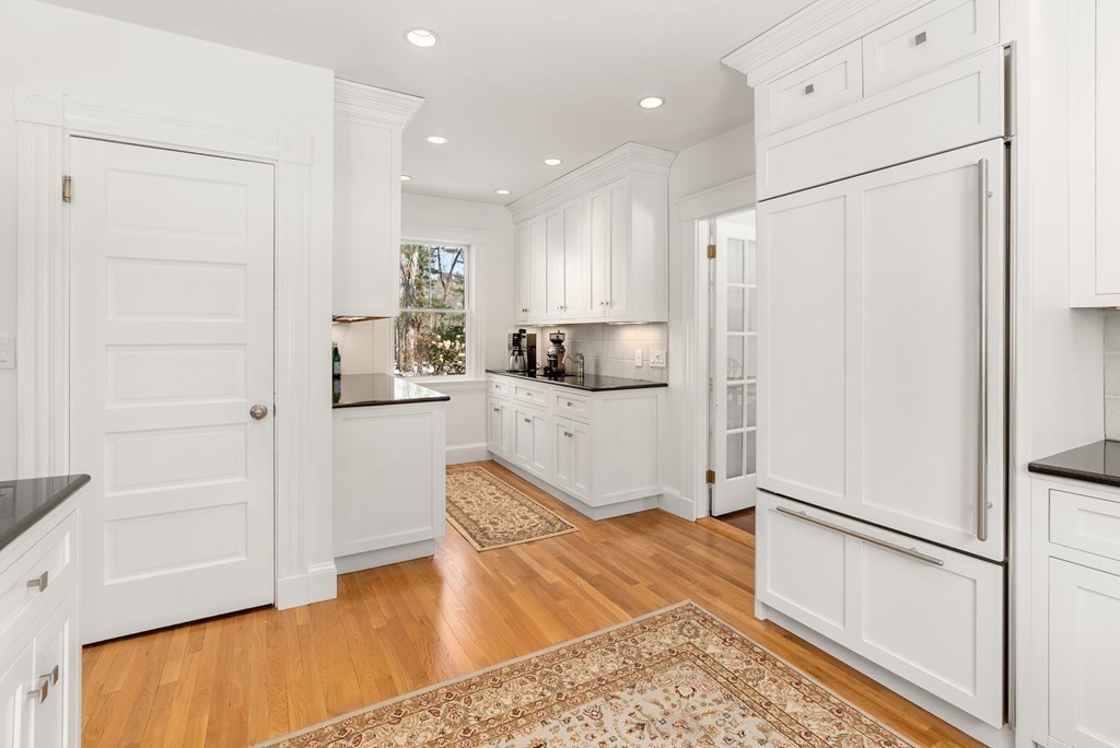 24 Silver Hill Road Weston, MA 02493 - Photo 6 of 26 Gallery Image 6