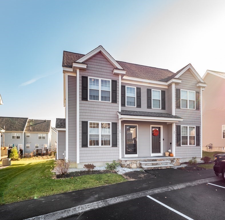 23 Riley Road, Unit 12 Tyngsborough, MA 01879 - Photo 3 of 31