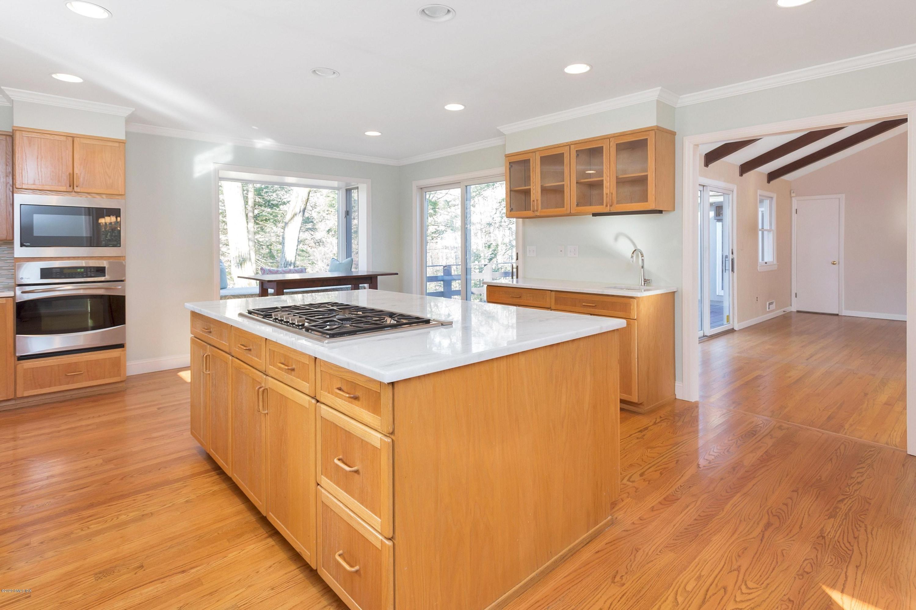 16 Deep Gorge Road Greenwich, CT 06831 - Photo 5 of 15 5