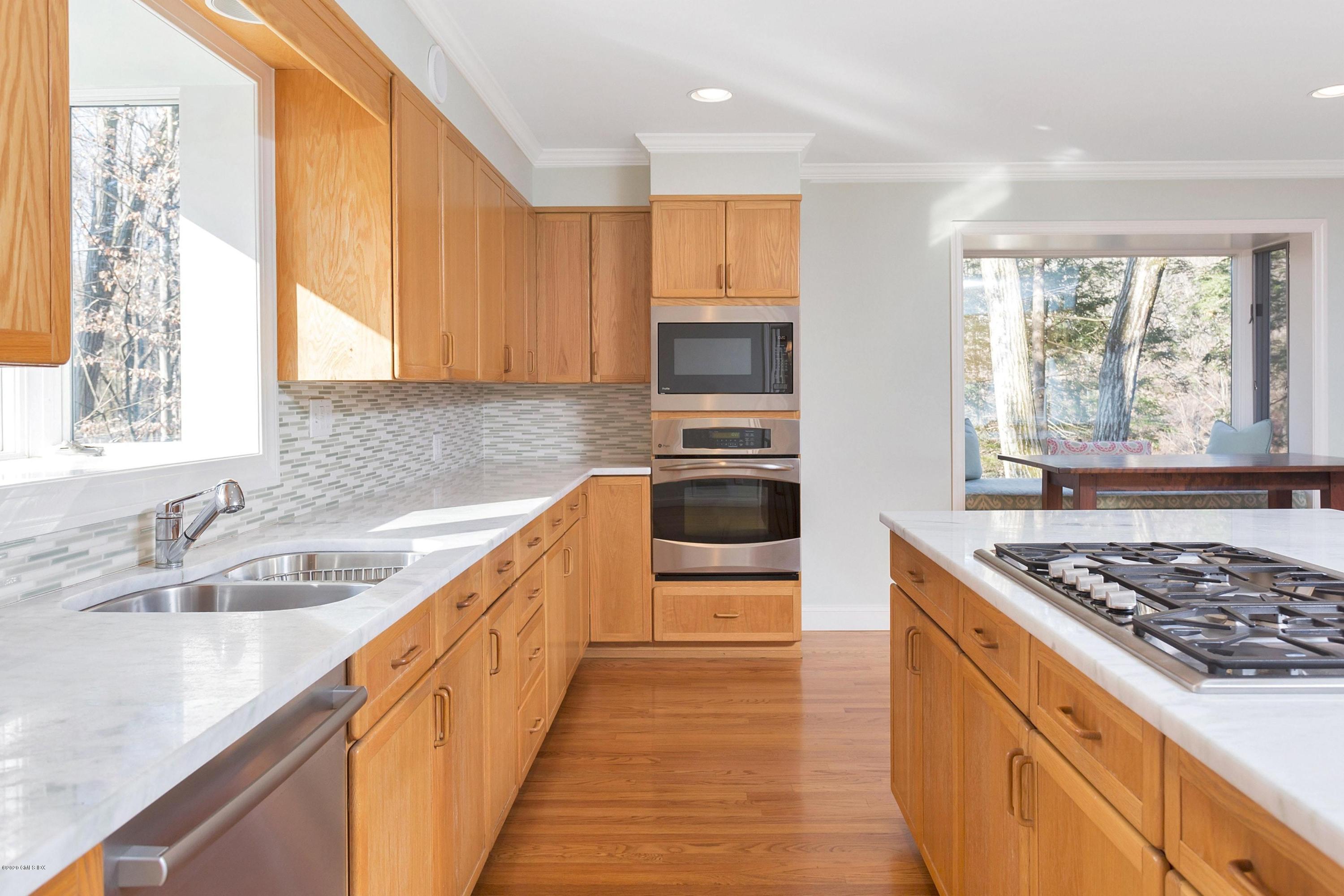 16 Deep Gorge Road Greenwich, CT 06831 - Photo 6 of 15 6