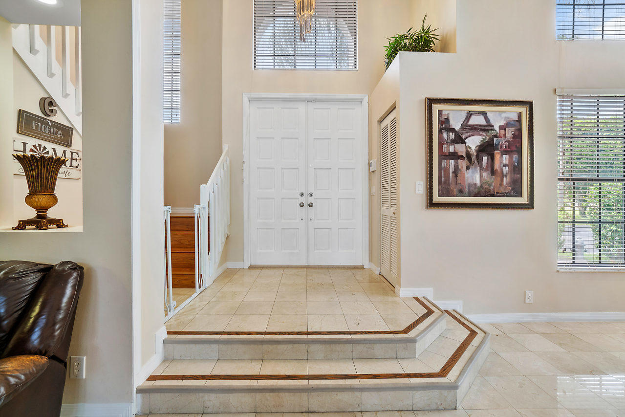 23149 Boca Club Colony Circle Boca Raton, FL 33433 - Photo 2 of 24 005-23149BocaClubColonyCir-BocaRaton-FL-