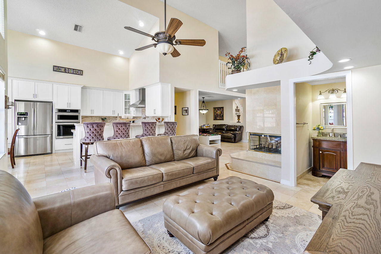 23149 Boca Club Colony Circle Boca Raton, FL 33433 - Photo 9 of 24 009-23149BocaClubColonyCir-BocaRaton-FL-