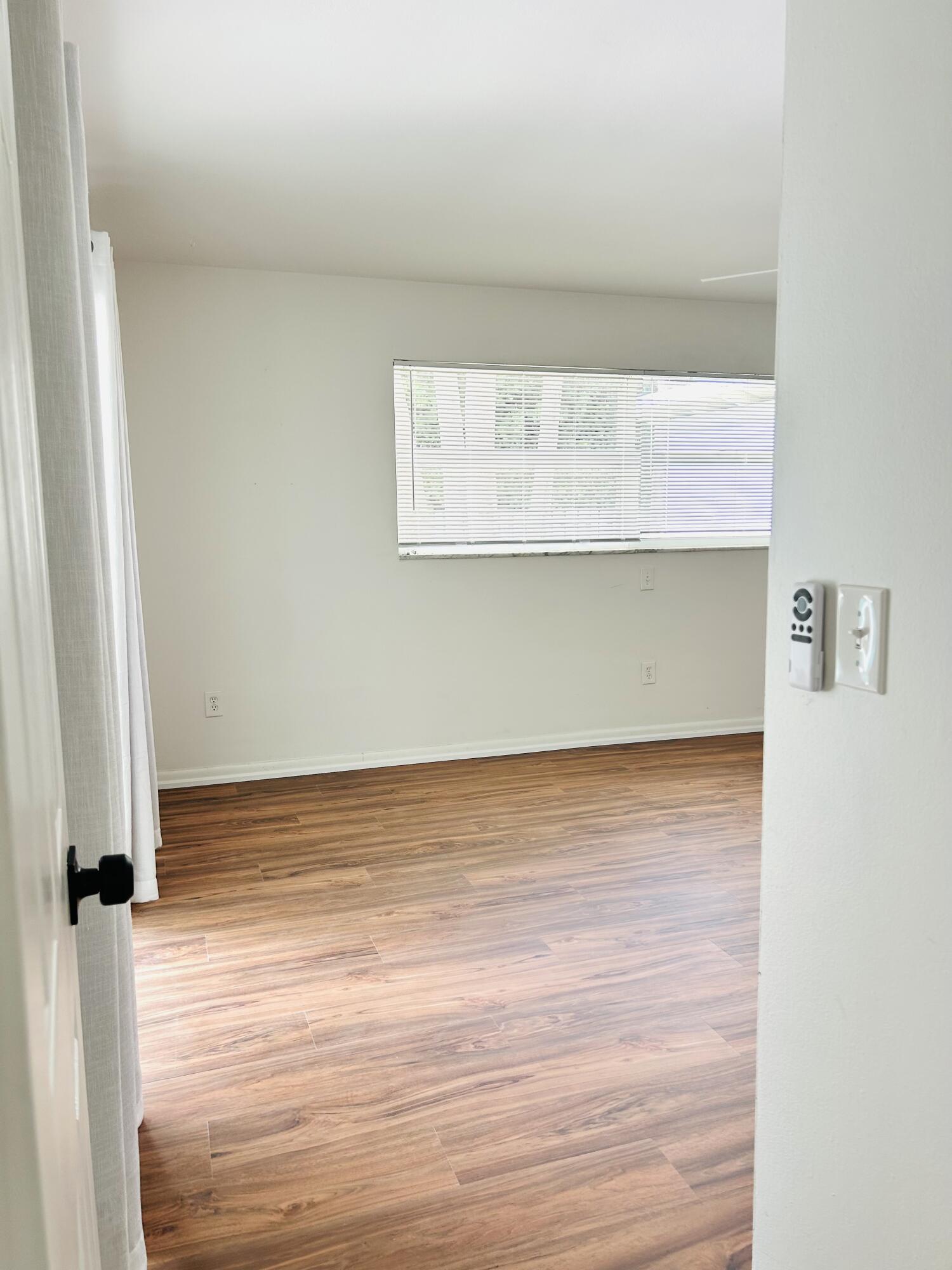 162 Beacon Lane Jupiter Inlet Colony, FL 33469 - Photo 12 of 16 a view of room and window