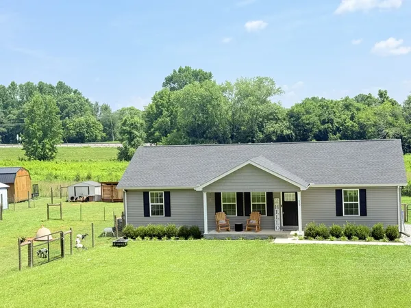 $309,900 | 649 Old Harrison Ferry Road, McMinnville, TN 37110