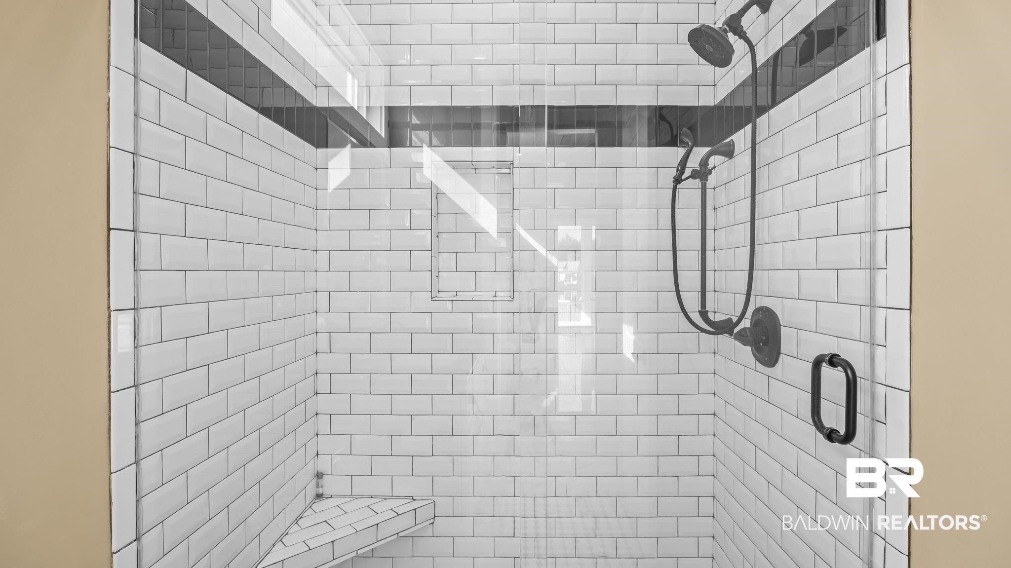 12004 Raptor Court Elberta, AL 36530 - Photo 20 of 57 Bathroom featuring tiled shower