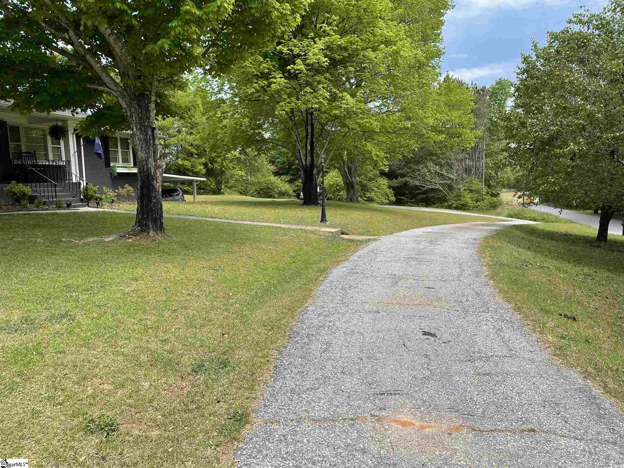735 Bridwell Road Travelers Rest, SC 29690 - Photo 15 of 36 Gallery Image 15