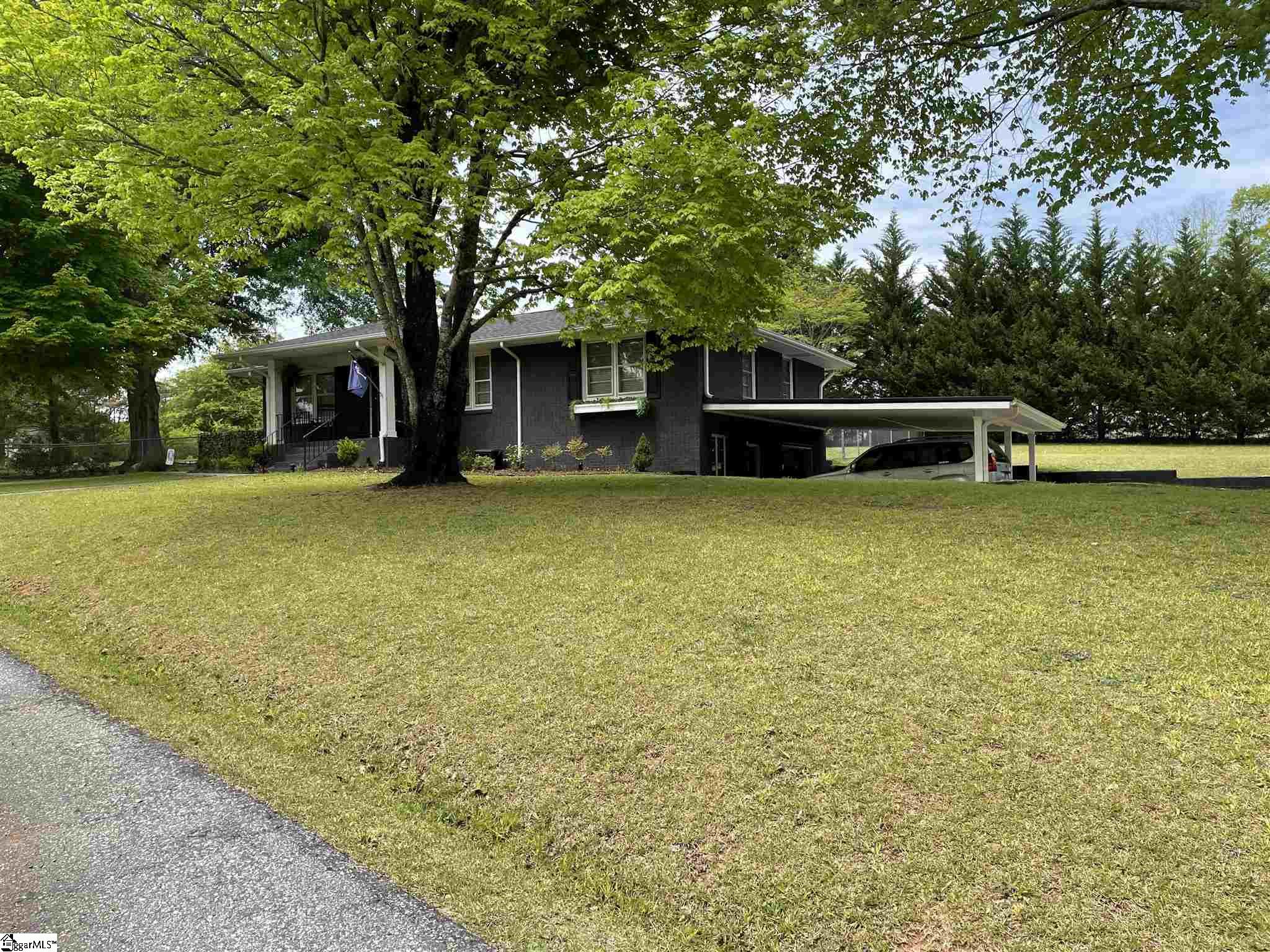 735 Bridwell Road Travelers Rest, SC 29690 - Photo 6 of 36 Gallery Image 6