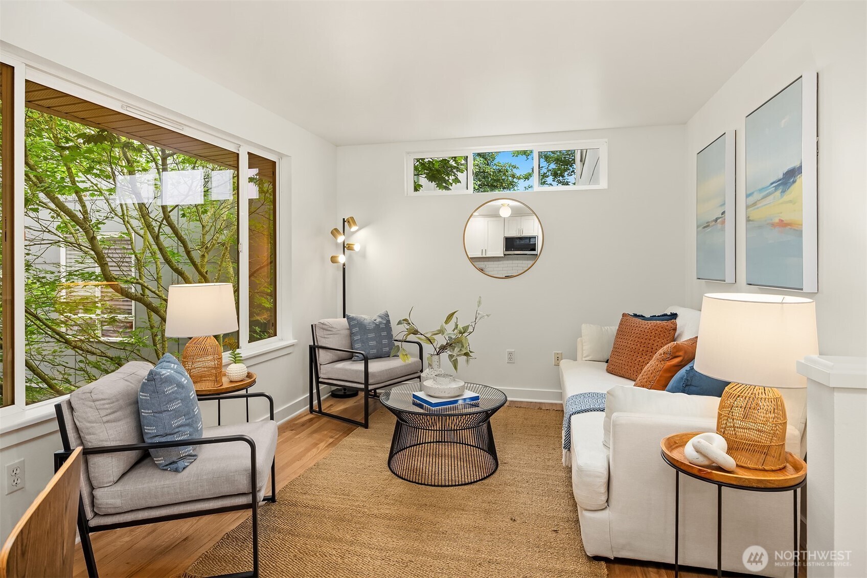 3300 B West Government Way Seattle, WA 98199 - Photo 10 of 23