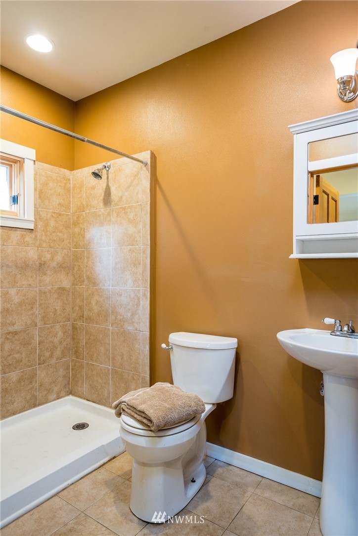 233 Wren Road Lopez Island, WA 98261 - Photo 8 of 14