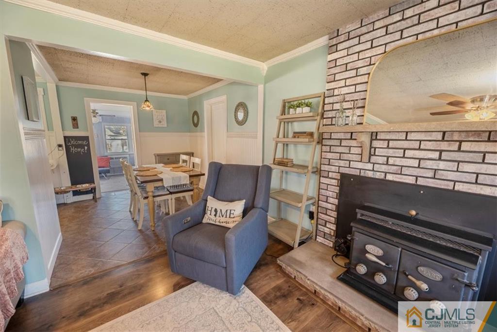 44 George Avenue Middlesex, NJ 08846 - Photo 4 of 24 Gallery Image 4