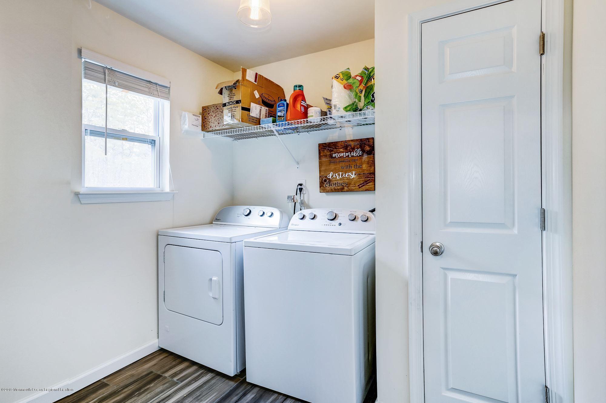 20 Pasadena Road Whiting, NJ 08759 - Photo 24 of 60 a utility room with dryer and washer