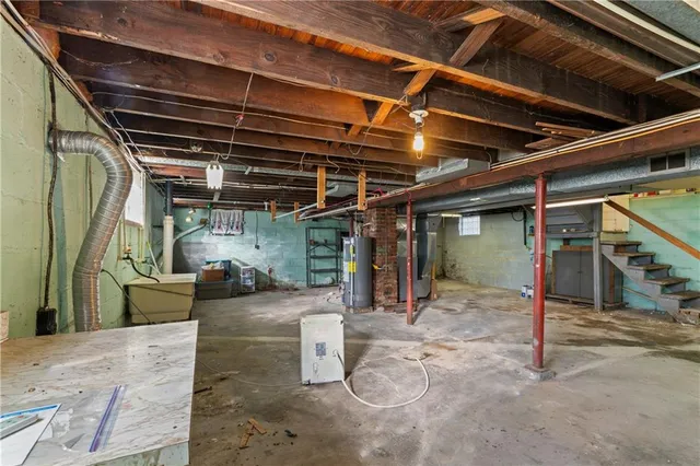 a view of a porch of the house