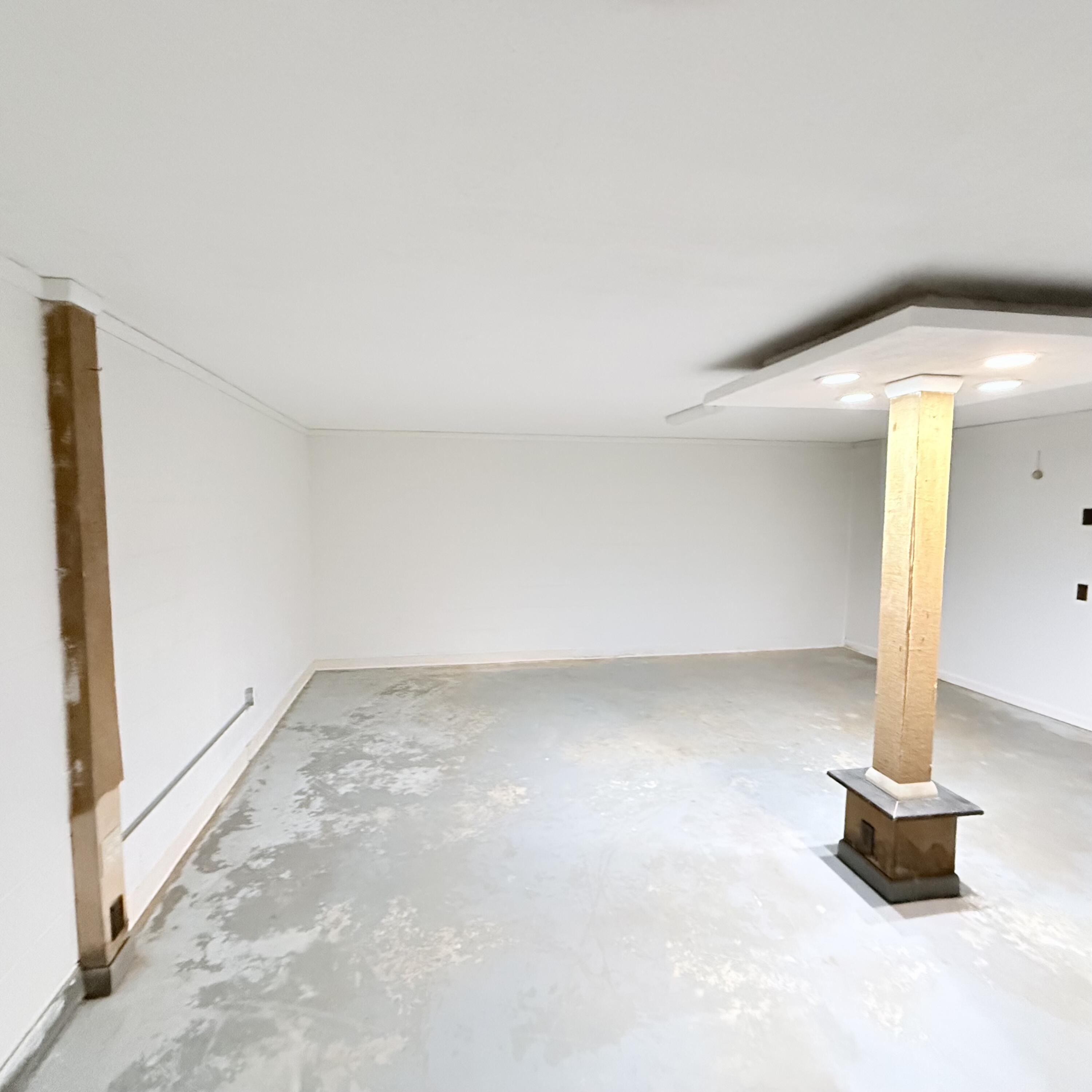 448 Baughman Avenue Marion, VA 24354 - Photo 39 of 43 a view of a room with gym equipment