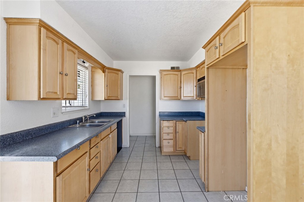 15144 South Culver Road Victorville, CA 92394 - Photo 12 of 49