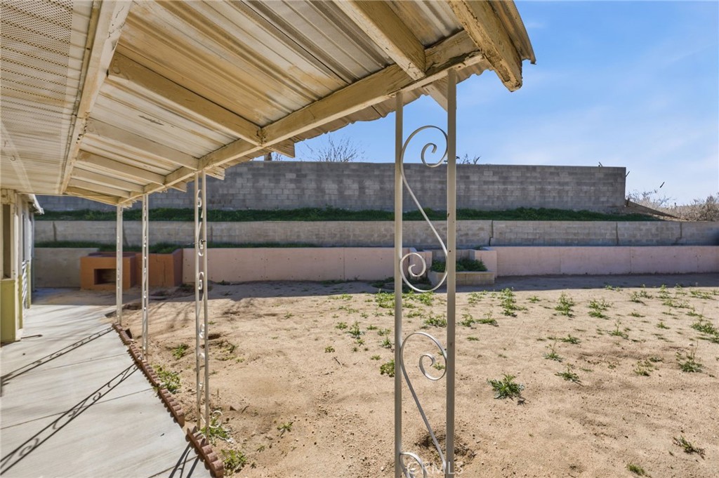 15144 South Culver Road Victorville, CA 92394 - Photo 15 of 49