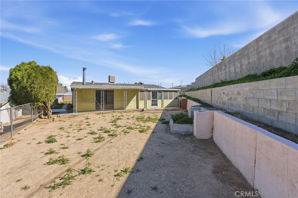 15144 South Culver Road Victorville, CA 92394 - Photo 16 of 49