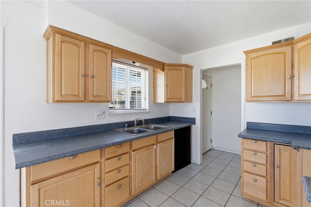 15144 South Culver Road Victorville, CA 92394 - Photo 30 of 49