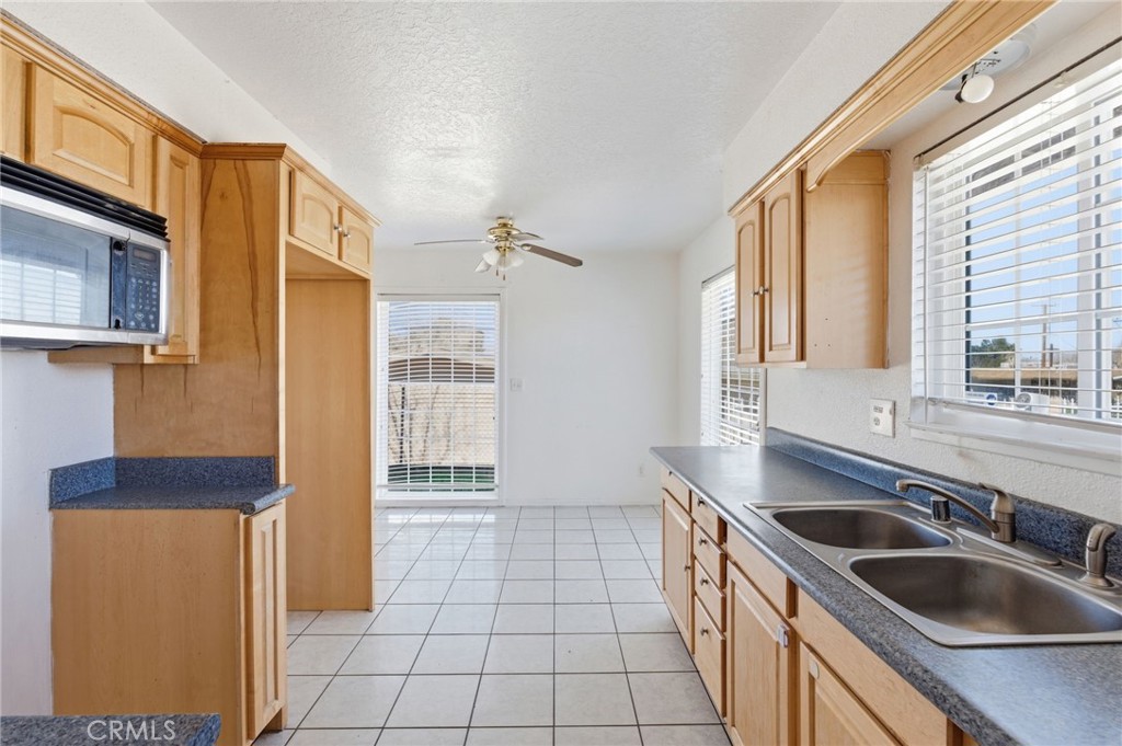 15144 South Culver Road Victorville, CA 92394 - Photo 4 of 49