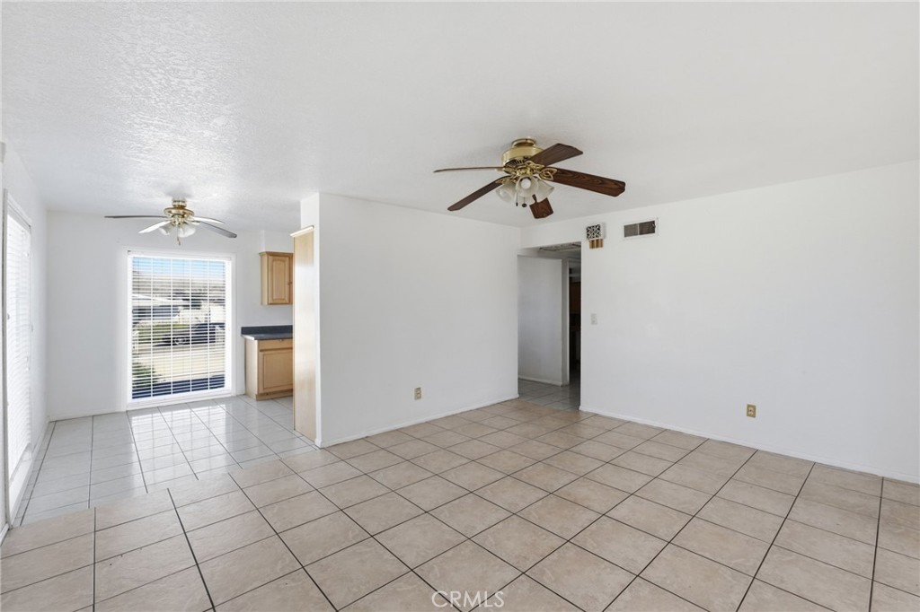 15144 South Culver Road Victorville, CA 92394 - Photo 9 of 49