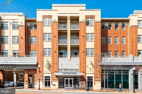 $446,000 | 309 Holland Lane, Unit 307, Alexandria, VA 22314