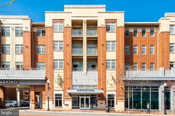 $446,000 | 309 Holland Lane, Unit 307, Alexandria, VA 22314