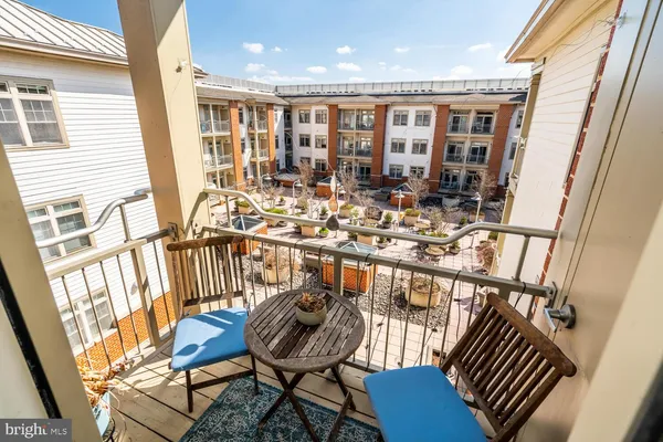 $446,000 | 309 Holland Lane, Unit 307, Alexandria, VA 22314