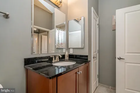 $446,000 | 309 Holland Lane, Unit 307, Alexandria, VA 22314
