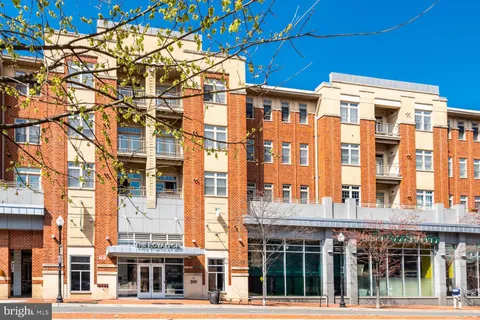 $446,000 | 309 Holland Lane, Unit 307, Alexandria, VA 22314