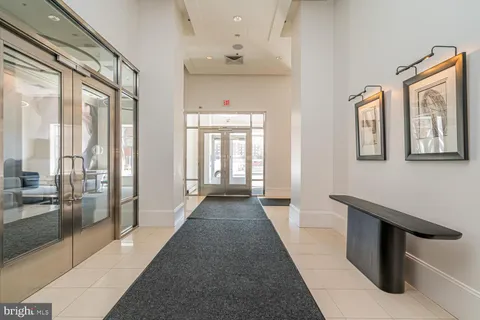 $446,000 | 309 Holland Lane, Unit 307, Alexandria, VA 22314