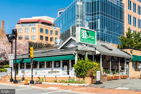 $446,000 | 309 Holland Lane, Unit 307, Alexandria, VA 22314