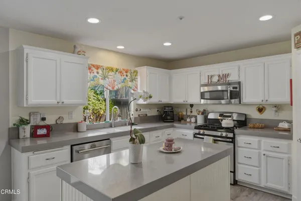 $859,900 | 2007 Inez Drive, Oxnard, CA 93030