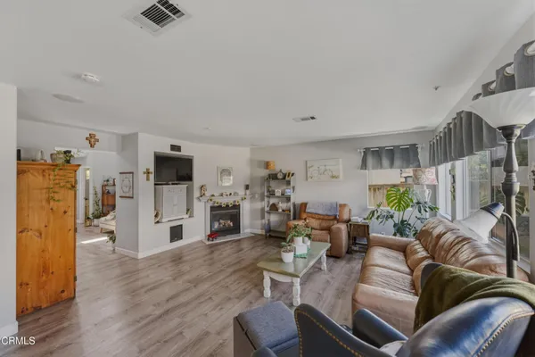 $859,900 | 2007 Inez Drive, Oxnard, CA 93030