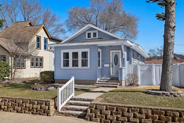 $284,900 | 325 23rd Street South, La Crosse, WI 54601
