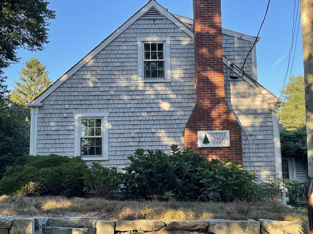 229 Cornell Road, Unit WINTER RENT Westport, MA 02790 - Photo 2 of 26