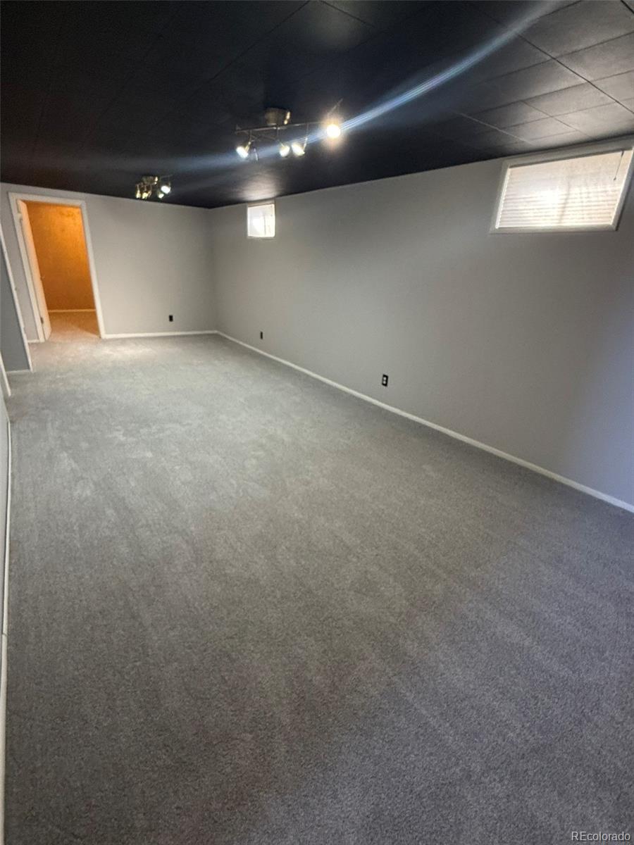 378 South Racine Street Aurora, CO 80012 - Photo 18 of 44 an empty room