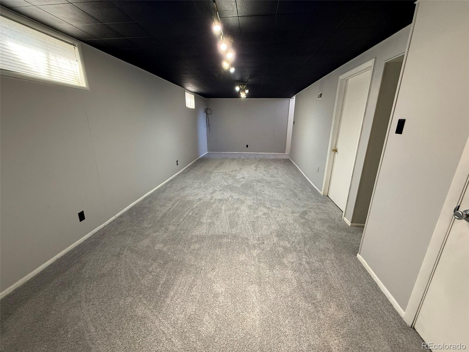 378 South Racine Street Aurora, CO 80012 - Photo 21 of 44 a view of room