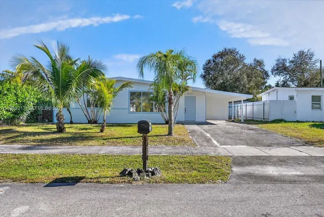 $419,990 | 3410 Southwest 38th Street, West Park, FL 33023