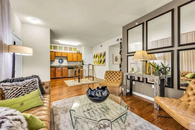 $1,299 | 625 West Stassney Lane East, Unit 44203, Austin, TX 78745