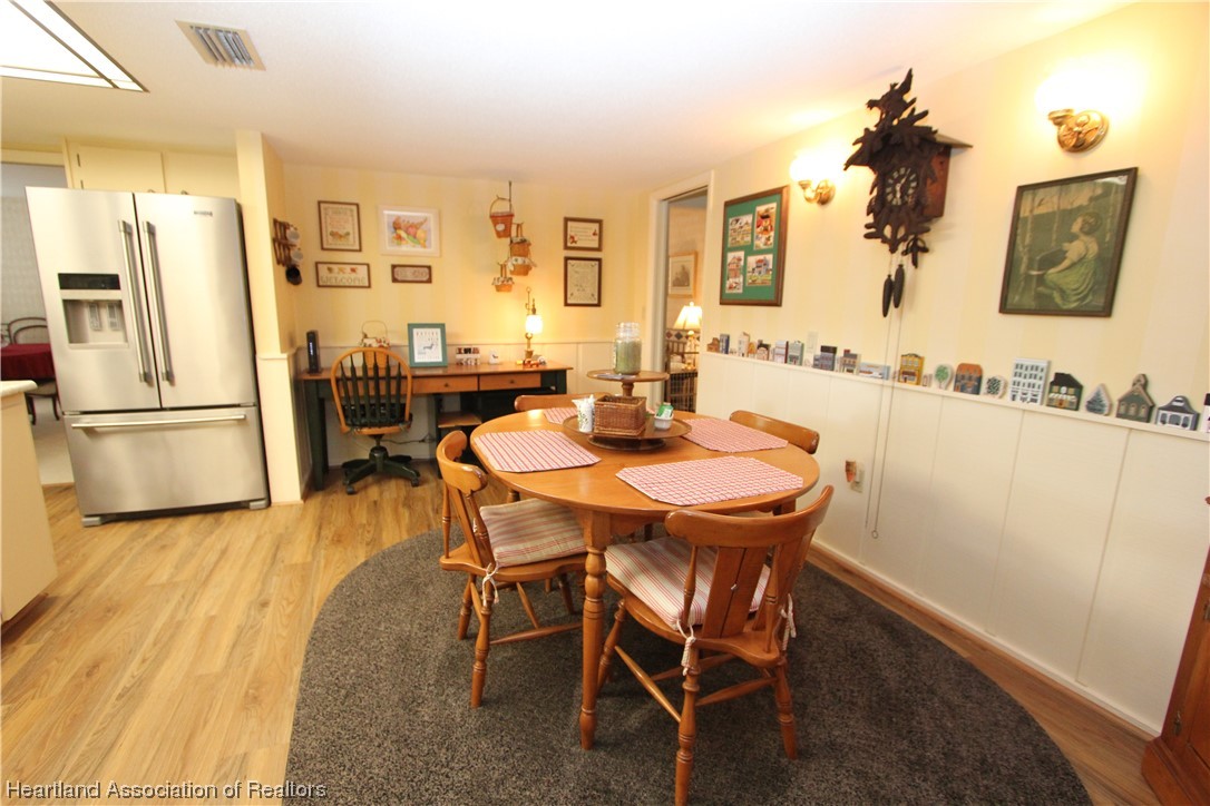 2904 Divot Road Sebring, FL 33872 - Photo 13 of 38 Gallery Image 13
