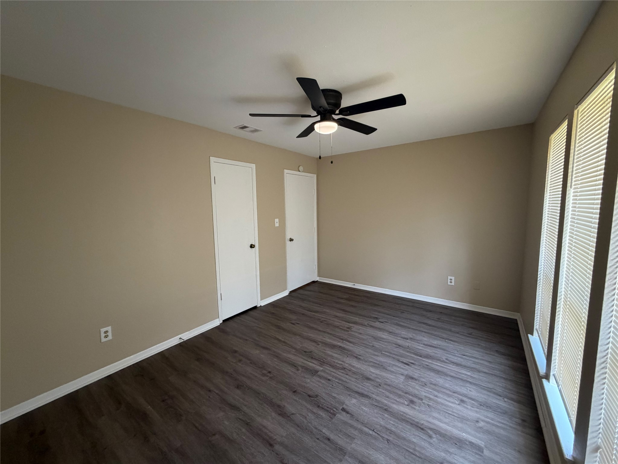 2015 Trailing Vine Road Spring, TX 77373 - Photo 17 of 28 Gallery Image 17