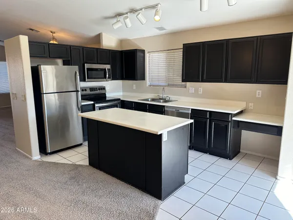 $1,995 | 3057 West Cat Balue Drive, Phoenix, AZ 85027